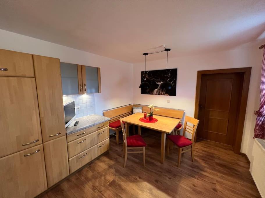 Ferienwohnung Steinbock Terrasse, Gartensauna, Garten, Grillplatz Stumm Exterior foto